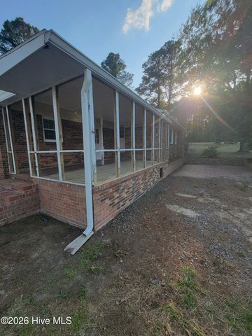 4338 Grifton Hugo Road, Grifton, NC 28530