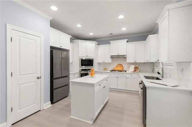265 Parc Drive, Canton, GA 30114