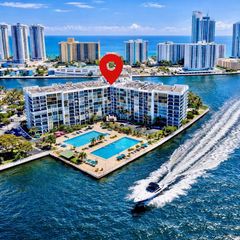1000 Parkview Dr 222, Hallandale Beach, FL 33009