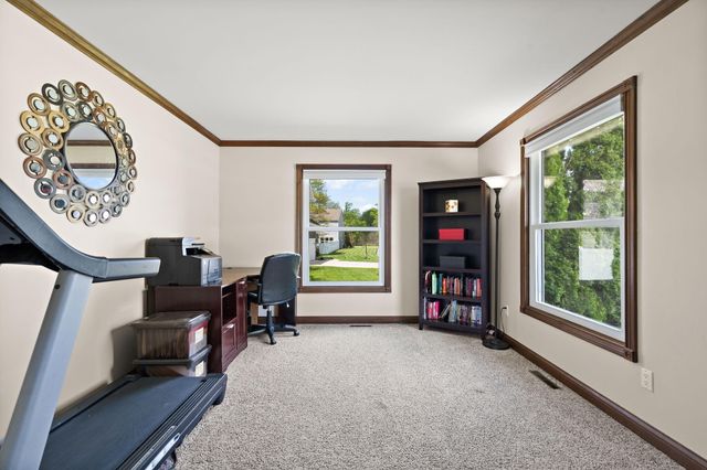 1062 Birch Trail Drive, Chesterton, IN 46304