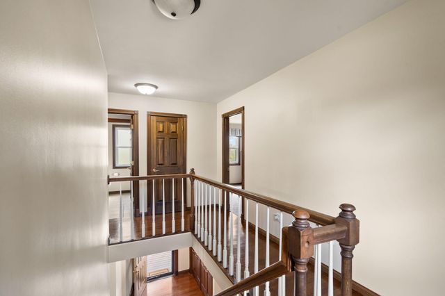 1062 Birch Trail Drive, Chesterton, IN 46304