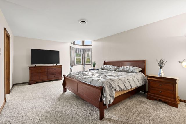 1062 Birch Trail Drive, Chesterton, IN 46304