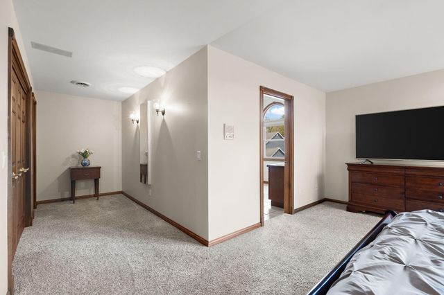 1062 Birch Trail Drive, Chesterton, IN 46304