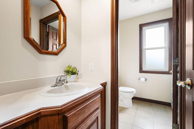 1062 Birch Trail Drive, Chesterton, IN 46304