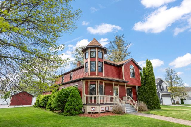 1062 Birch Trail Drive, Chesterton, IN 46304