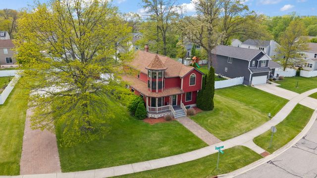1062 Birch Trail Drive, Chesterton, IN 46304