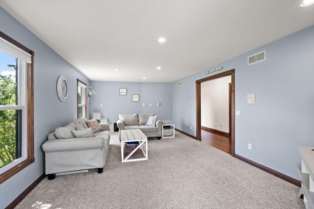 1062 Birch Trail Drive, Chesterton, IN 46304