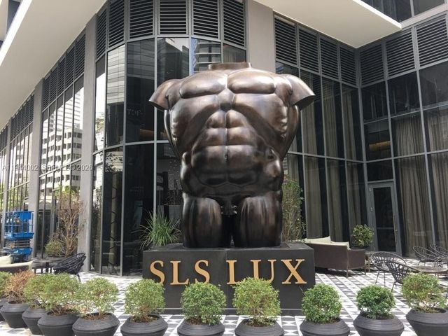 801 S Miami Ave 2203, Miami, FL 33130