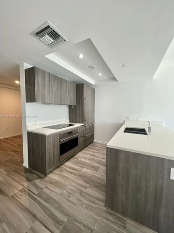 801 S Miami Ave 2203, Miami, FL 33130