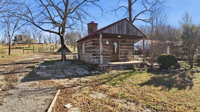 2160 Cedar Grove Rd, Lebanon, TN 37087