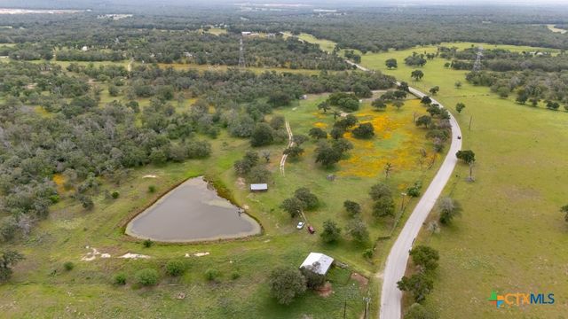 104 Longhorn Road, Stockdale, TX 78160