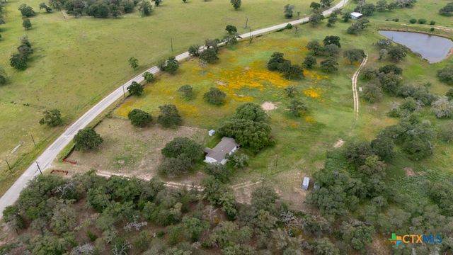 104 Longhorn Road, Stockdale, TX 78160