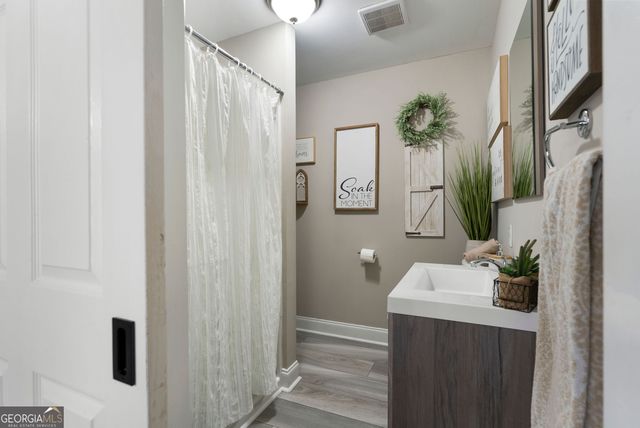 106 Valley View Circle SE, Calhoun, GA 30701