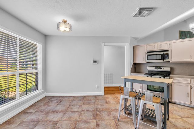 4026 Bentley Drive, Pearland, TX 77584