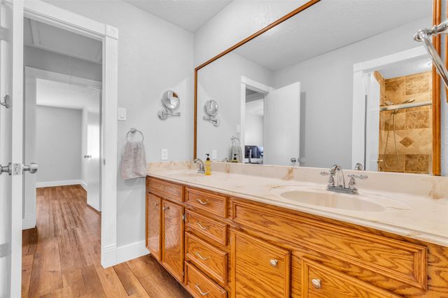 4026 Bentley Drive, Pearland, TX 77584