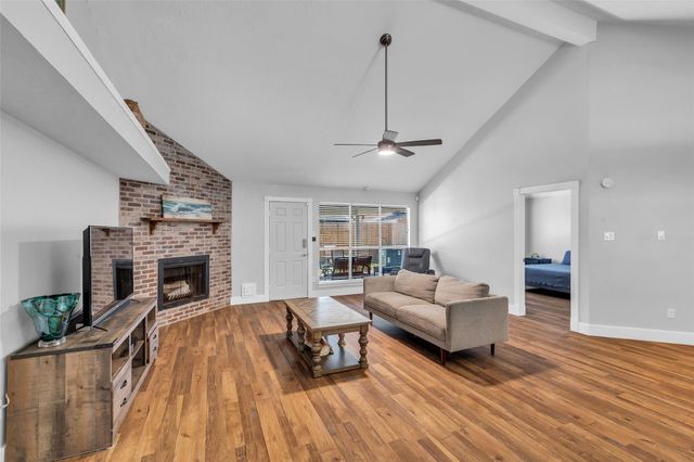 4026 Bentley Drive, Pearland, TX 77584