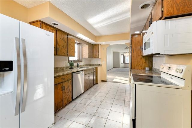 3431 Tudor Drive, Leavenworth, KS 66048