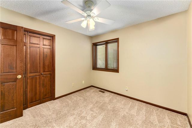 3431 Tudor Drive, Leavenworth, KS 66048