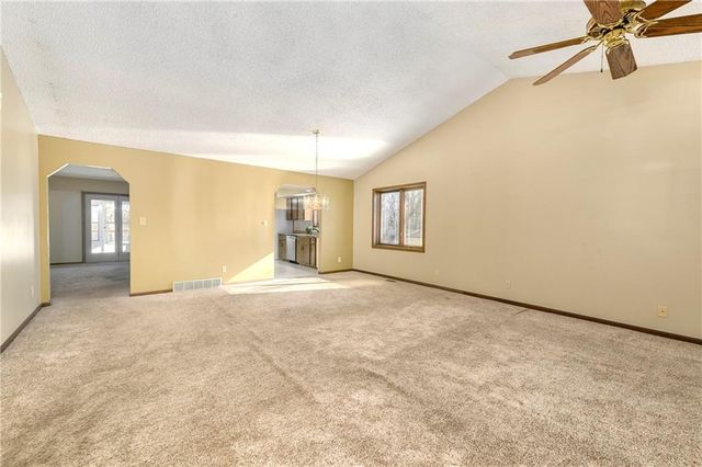 3431 Tudor Drive, Leavenworth, KS 66048