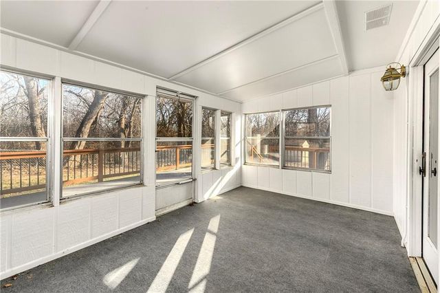 3431 Tudor Drive, Leavenworth, KS 66048