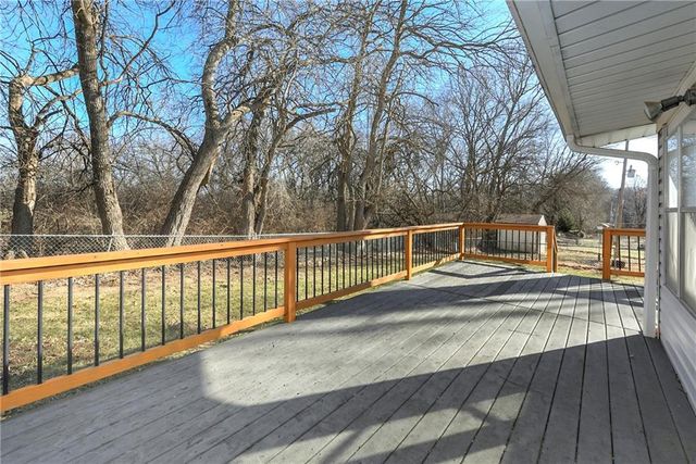 3431 Tudor Drive, Leavenworth, KS 66048