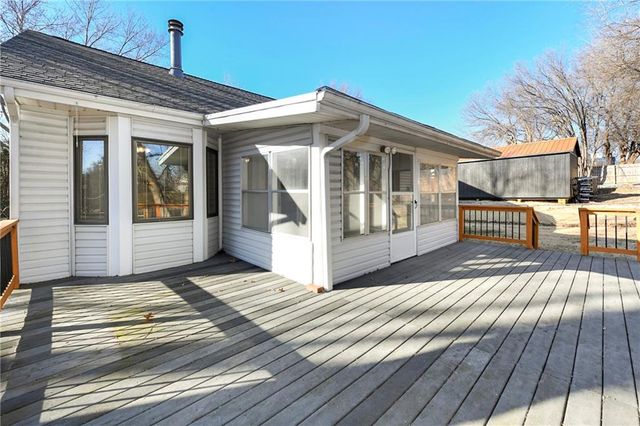 3431 Tudor Drive, Leavenworth, KS 66048