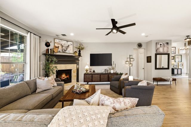 404 Fairway Bluff Drive, Wylie, TX 75098