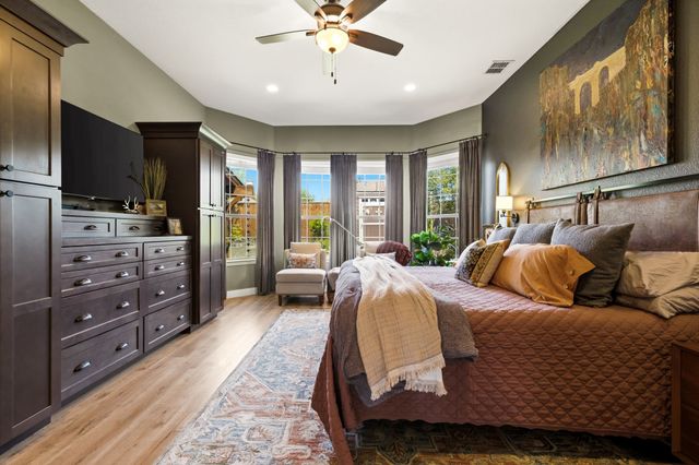 404 Fairway Bluff Drive, Wylie, TX 75098