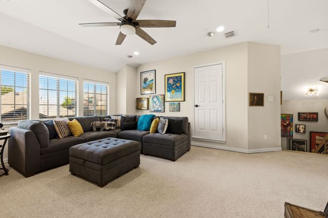 404 Fairway Bluff Drive, Wylie, TX 75098