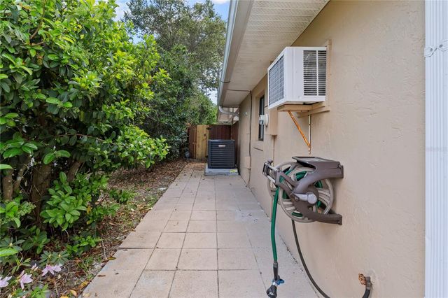 118 BEECHWOOD LANE, Palm Coast, FL 32137