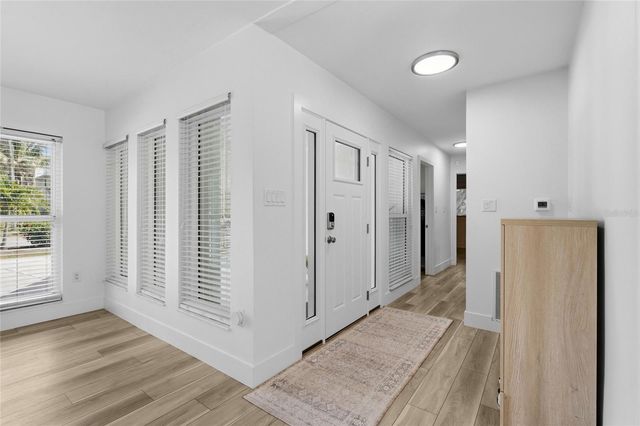 138 HOLLY AVENUE, Sarasota, FL 34243