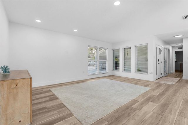 138 HOLLY AVENUE, Sarasota, FL 34243