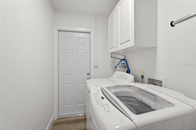 138 HOLLY AVENUE, Sarasota, FL 34243