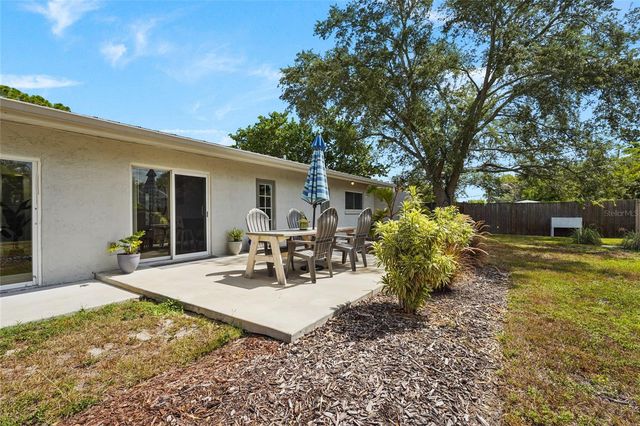 138 HOLLY AVENUE, Sarasota, FL 34243