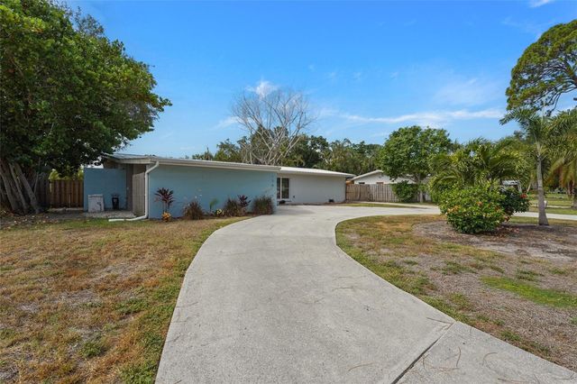 138 HOLLY AVENUE, Sarasota, FL 34243