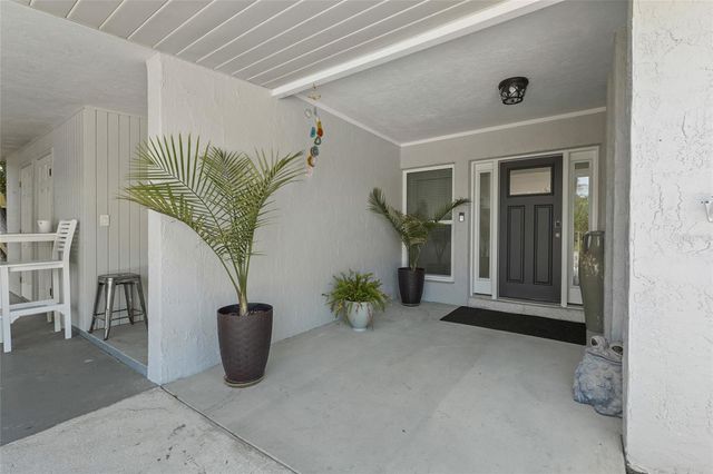 138 HOLLY AVENUE, Sarasota, FL 34243