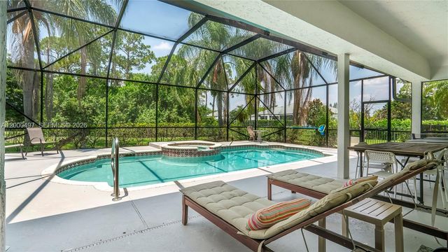 11859 Sanbourn Ct, West Palm Beach, FL 33412