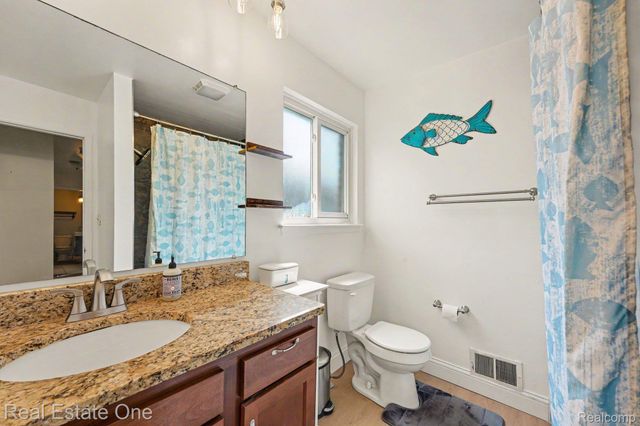 14120 Edison Drive, Warren, MI 48088