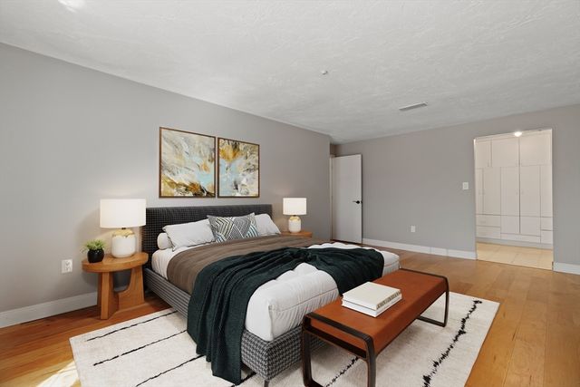 34 South St 202, Quincy, MA 02169