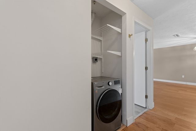 34 South St 202, Quincy, MA 02169