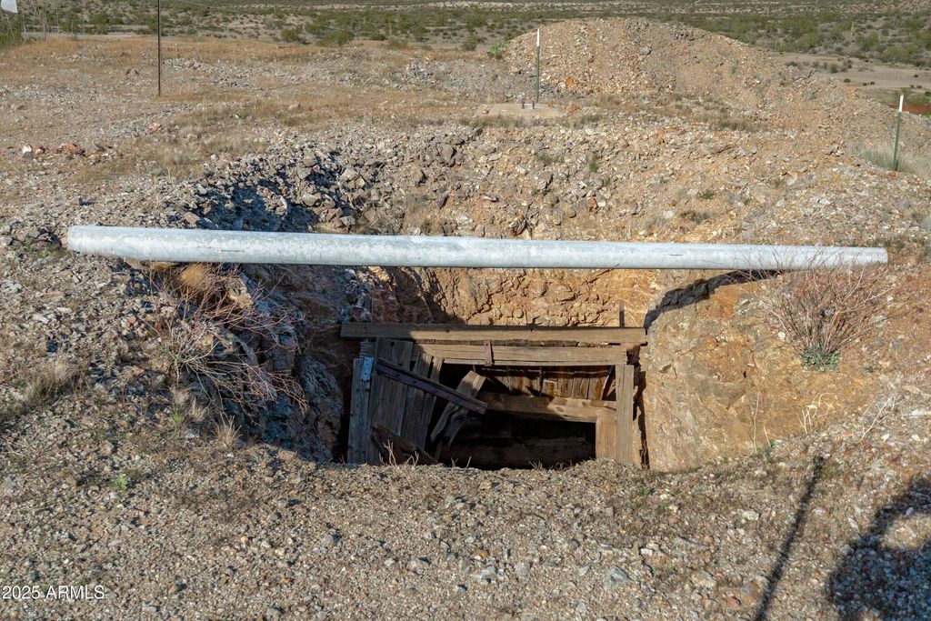 Image 77 of property listing at 69182 N Centennial Park Road, Salome, AZ 85348