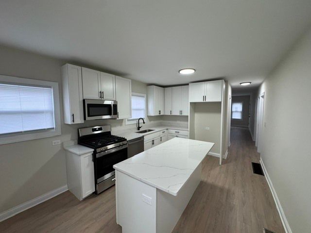 1833 S 18th Avenue, Maywood, IL 60153