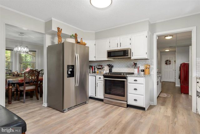 1618 EAGLE SCHOOL RD, Martinsburg, WV 25404