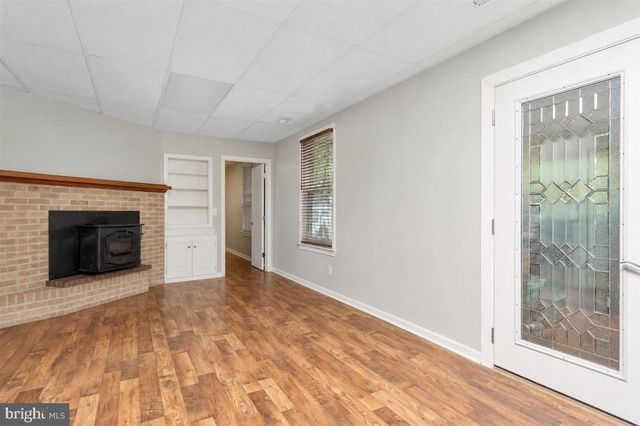 1618 EAGLE SCHOOL RD, Martinsburg, WV 25404