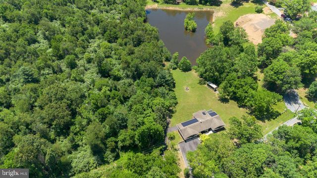 1618 EAGLE SCHOOL RD, Martinsburg, WV 25404