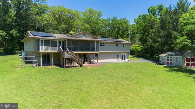 1618 EAGLE SCHOOL RD, Martinsburg, WV 25404