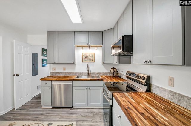 1034 Oakland Drive, Elgin, SC 29045