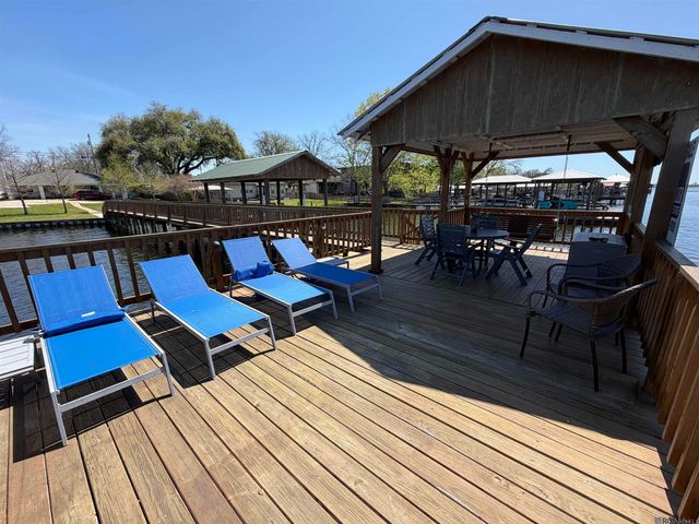 8609 Island Rd, Ventress, LA 70783