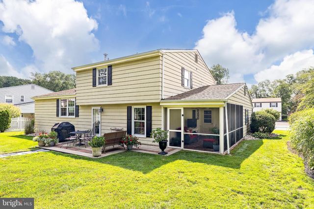 5967 GRISCOMB DR, Bensalem, PA 19020