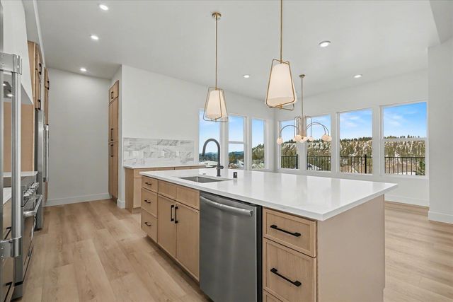 5112 S JORDAN Ln, Spokane, WA 99224